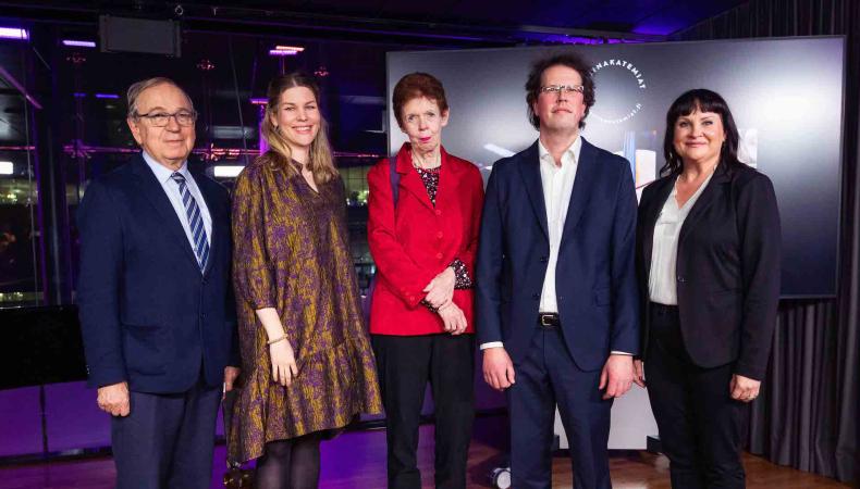 Kuvassa joulukuussa 2024 valittu Soitinakatemiat ry:n hallitus: Erkki Liikanen, Anni Pokki, Tuula Sarotie, Janne Malmivaara ja Tanja Nisonen. Kuva: Jani Telatie